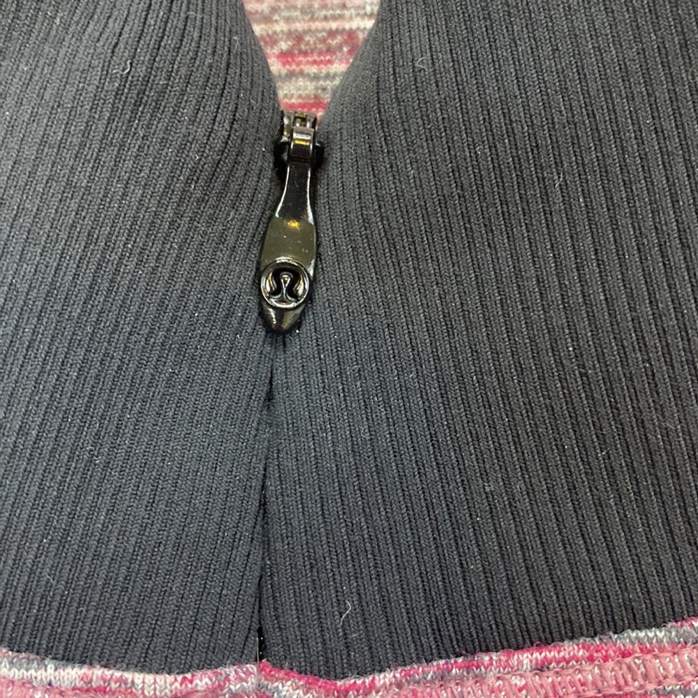 Lululemon Runderful 1/2 Zip Heathered Pullover - Picture 9 of 14